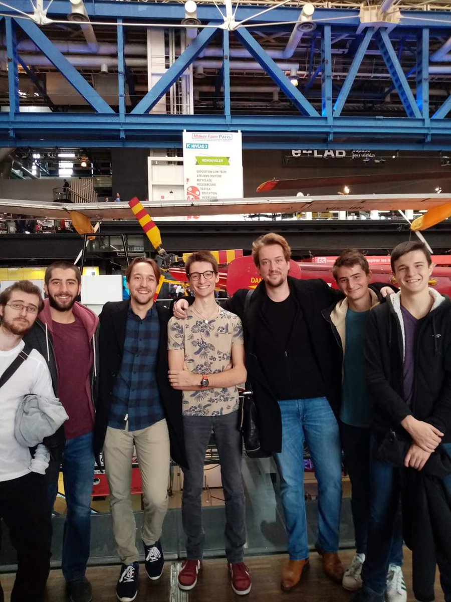 Nos membres ont pu visiter les différents stands, ateliers et conférences de ce qui se fait de mieux dans le monde des Makers ! 
Il y avait même de supers stars aka Les Freres Poulain!
Merci à tous et go refaire ça l'an prochain! 
#vieassoece #mfp19