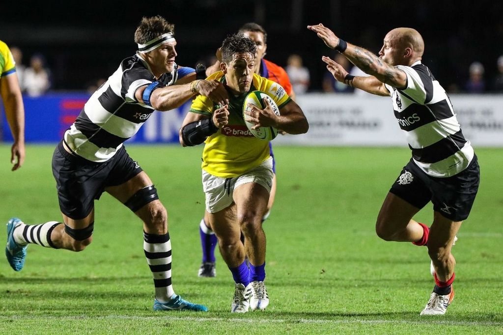 🇧🇷¡Craque do rugby diz adeus!🏉 

😢Se retiró del rugby internacional un histórico jugador de <a href="/brasilrugby/">Brasil Rugby</a>, el gran Lucas "Tanque" Duque, frente a Barbarians en el Morumbí

Desde 2005 vistiendo la verde e amarela deja un legado inmenso: bit.ly/37DGq4H

👏Obrigado Tanque!