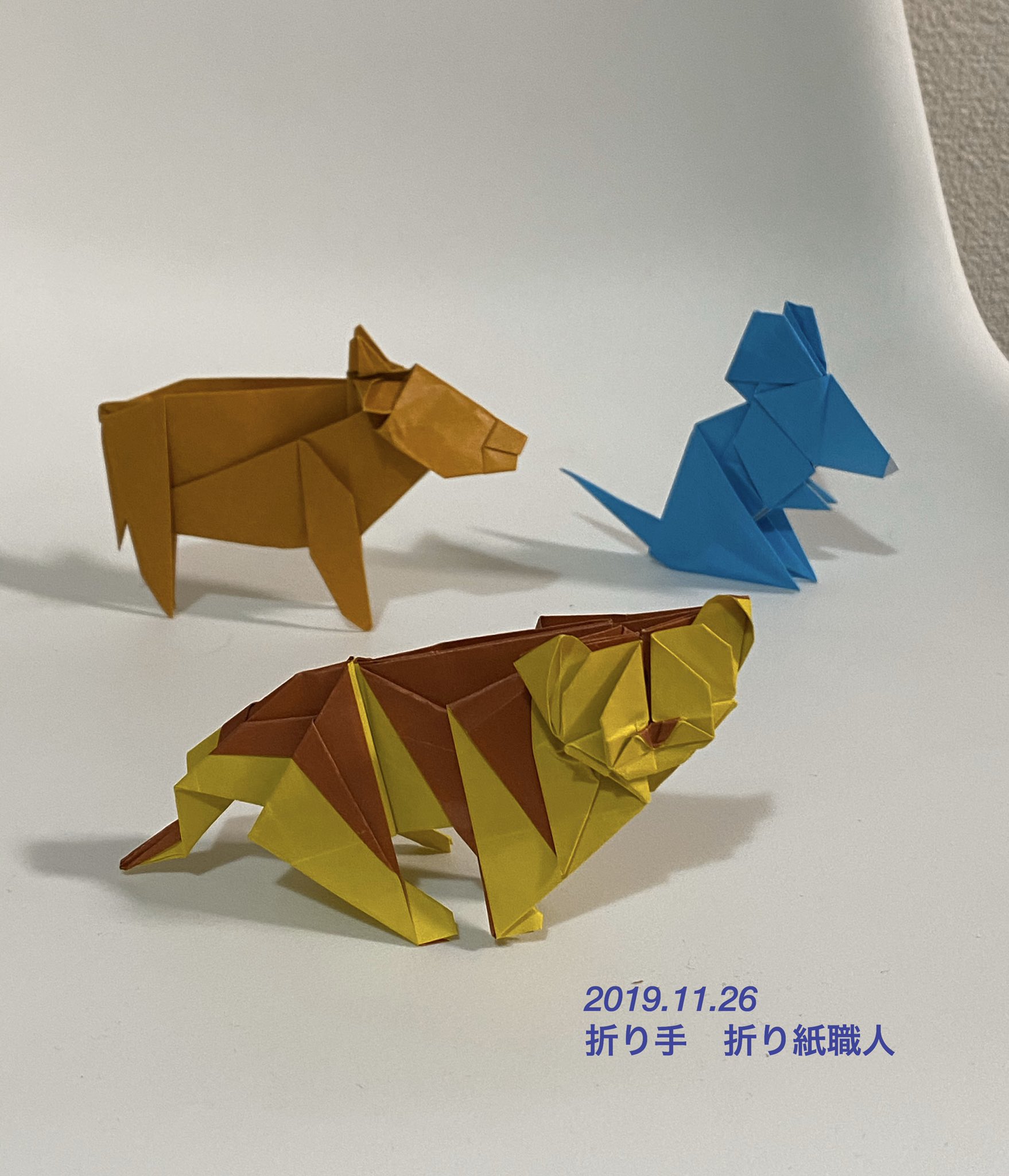 折り紙職人 フチモトムネジさんの あっぱれ折り紙 より 干支を順番に折っています まずは ネズミ ウシ トラ どれも個性的で可愛いです 折り紙作品 干支 ネズミ ウシ トラ フチモトムネジ あっぱれ折り紙 T Co Gc4d0sgbh1 Twitter