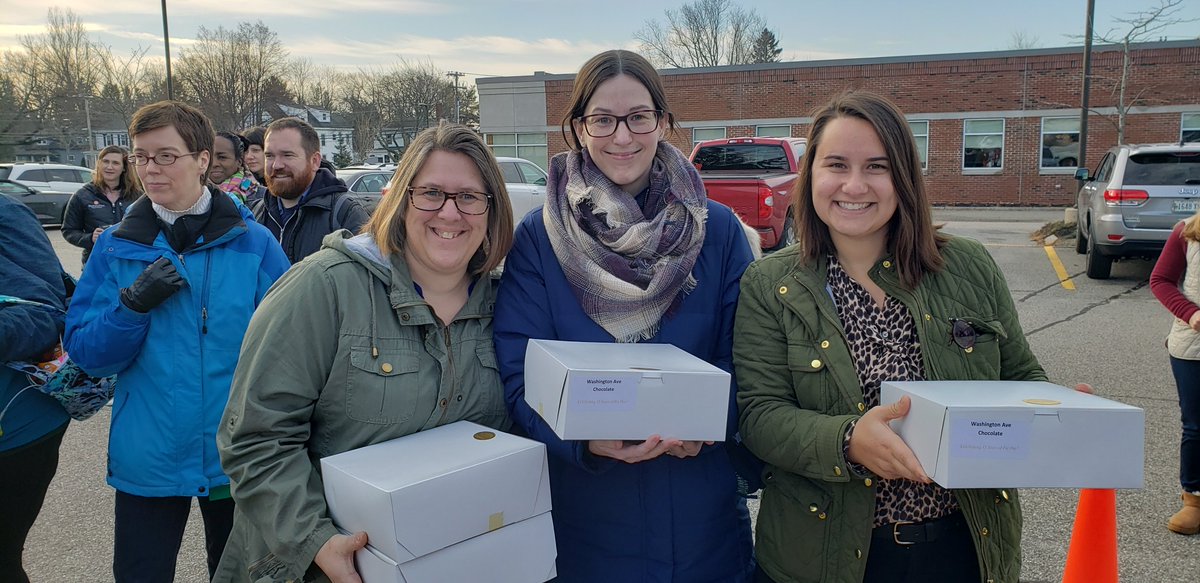 It's Pie Day! 🥧 Every year since 2004 we've given a pie to each of our employees during the week of Thanksgiving. A small token of our thanks for all they do and something they can share with family and friends. Happy Thanksgiving Week! #pieday #Thanksgiving #martinspoint