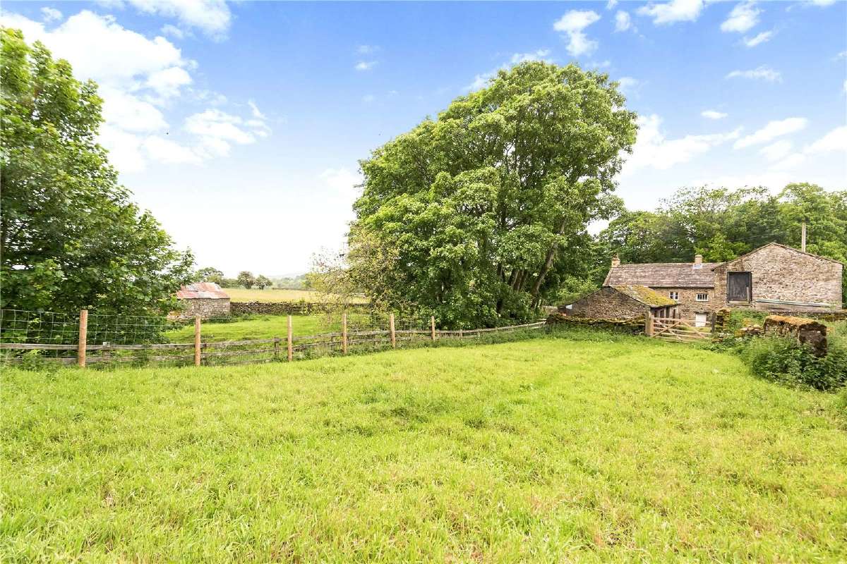 HearthRealty's tweet photo. Buying rural property? https://t.co/vG6WoG387v https://t.co/Gfn7LwIoP8
