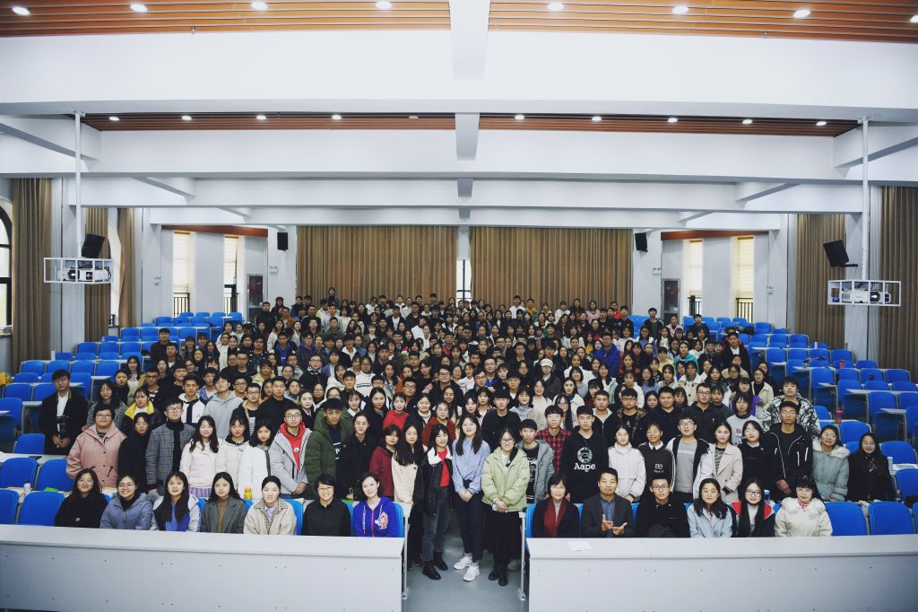 hau1902's tweet photo. #goodnight The development of New Media is inseparable from the power of youth. Youth are the most imaginative and the most affectionate. Hope that Henan Agricultural University New Media Centre has a better future.
#henanagriculturaluniversity #河南农业大学 #hau https://t.co/lRewLi9AmS
