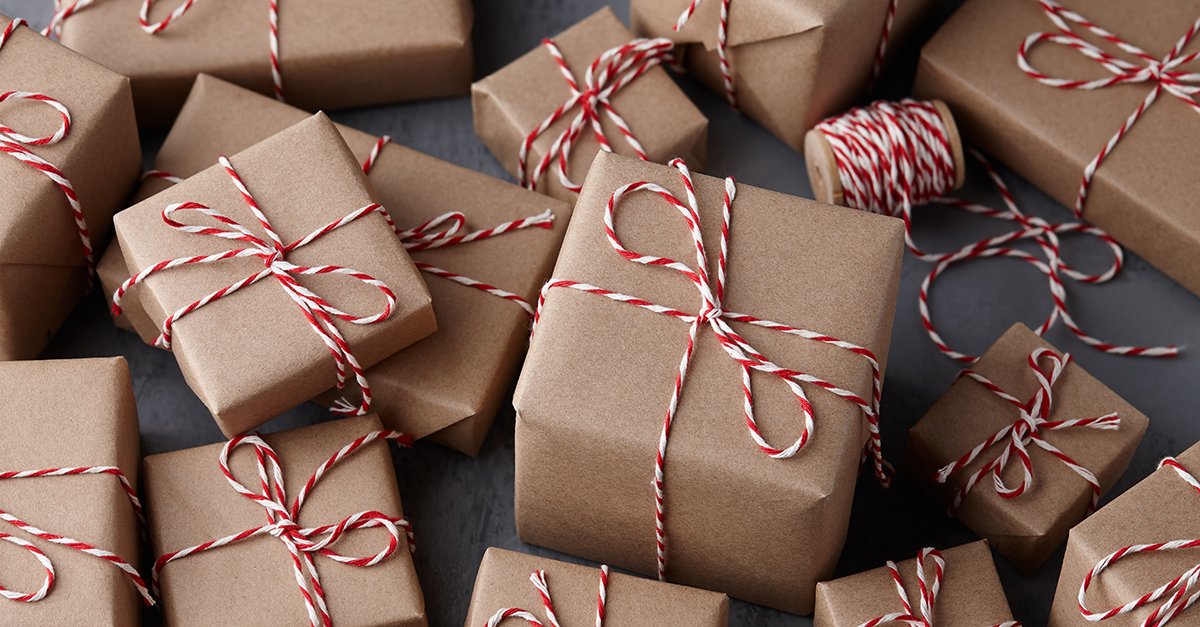 CBRERetail's tweet image. CBRE’s 2019 Retail Holiday Trends Guide highlights four trends shaping this holiday retail season resulting in increased holiday sales. Download the report today. cbre.co/2OJMEY5  #RetailScience