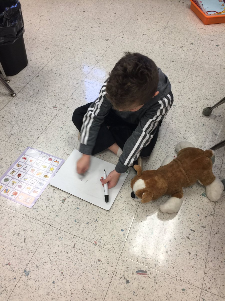 kntcher09's tweet photo. Word School with our stuffies! Teaching our stuffies letters and words.#adventuresinroom104 #mabelisatgrammyshouse #ashlandsoar https://t.co/2NYV3auqan