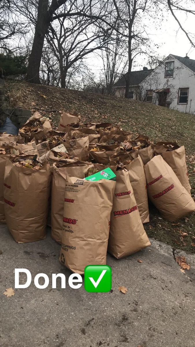 Eight_US2018's tweet photo. 😍On Sunday we had great time with @Darts_mn 
Putting our efforts together, helping in house yards cleanup 

#volunteering #eightvolunteering #oneteam #together #minnesota #happypeople #تطوع #سعوديون_في_امريكا https://t.co/ShOp8Ajy1W