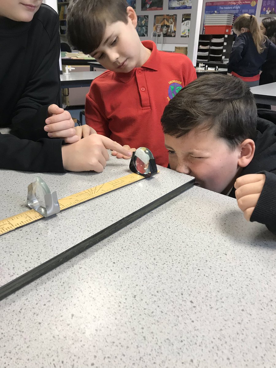 mistersinc's tweet image. Brilliant morning exploring light and lenses with our partners @jyhsscience . Thanks to Mr Kerr for hosting us and explaining how it all relates to @WebbTelescopeUK . 
🔭 🛰 📡 💡 🌈 🚀 
#deepspacediary #physics @CurvedHouseKids @dedridgeps @WL_STEM @ESA__Education @JamesYoungHS