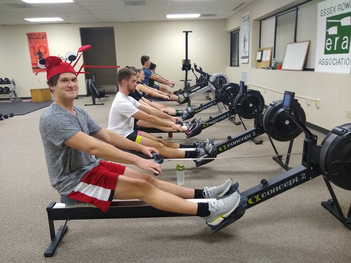 Come join us on Friday for a relay erg and ERA open house!
Event will be from 9-12, great chance to check out our winter facility and sweat some turkey out!

If interested in joining a relay team reach out to Mike@essexrowing.org and rsvp on Facebook

facebook.com/events/4354577…