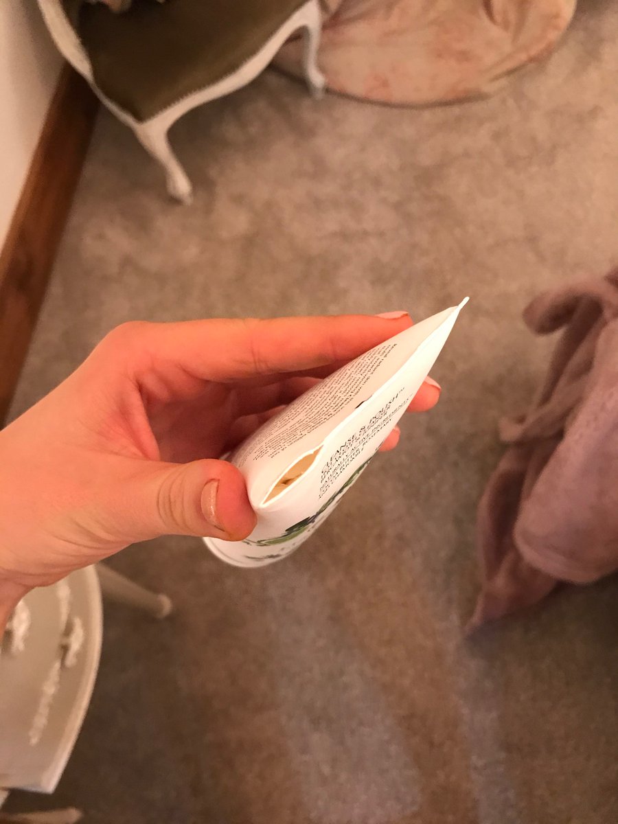 gracehanchant's tweet photo. @qvcuk hiya I bought Liz Earle products from here and I was using my cleanser and the top just popped open  and broke I’m very disappointed. What can you do about this? https://t.co/7WQKwjsvPw