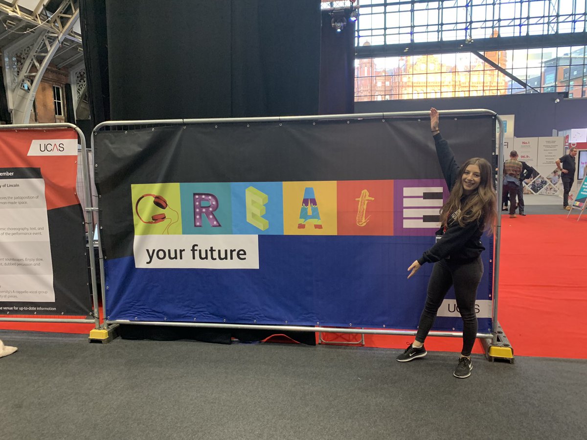 DerbyUniArts's tweet photo. 👋🏻 That’s a wrap for day one of #createmanchester #createyourfuture @mcr_central @UCASMedia We’ve had questions about everything from fashion to music and computer games to architecture @DerbyUni #derbyuni https://t.co/RRv4olRxJg