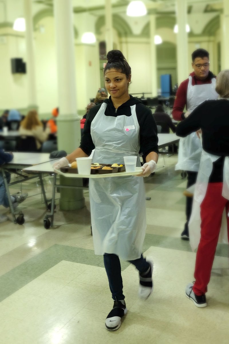 Meals served with the help of our volunteers 🍞🍛Thank you to everyone who came to join us on Sunday! We could not have done this without you all🥰
#soupkitchen #volunteer #volunteernyc #xaviermission