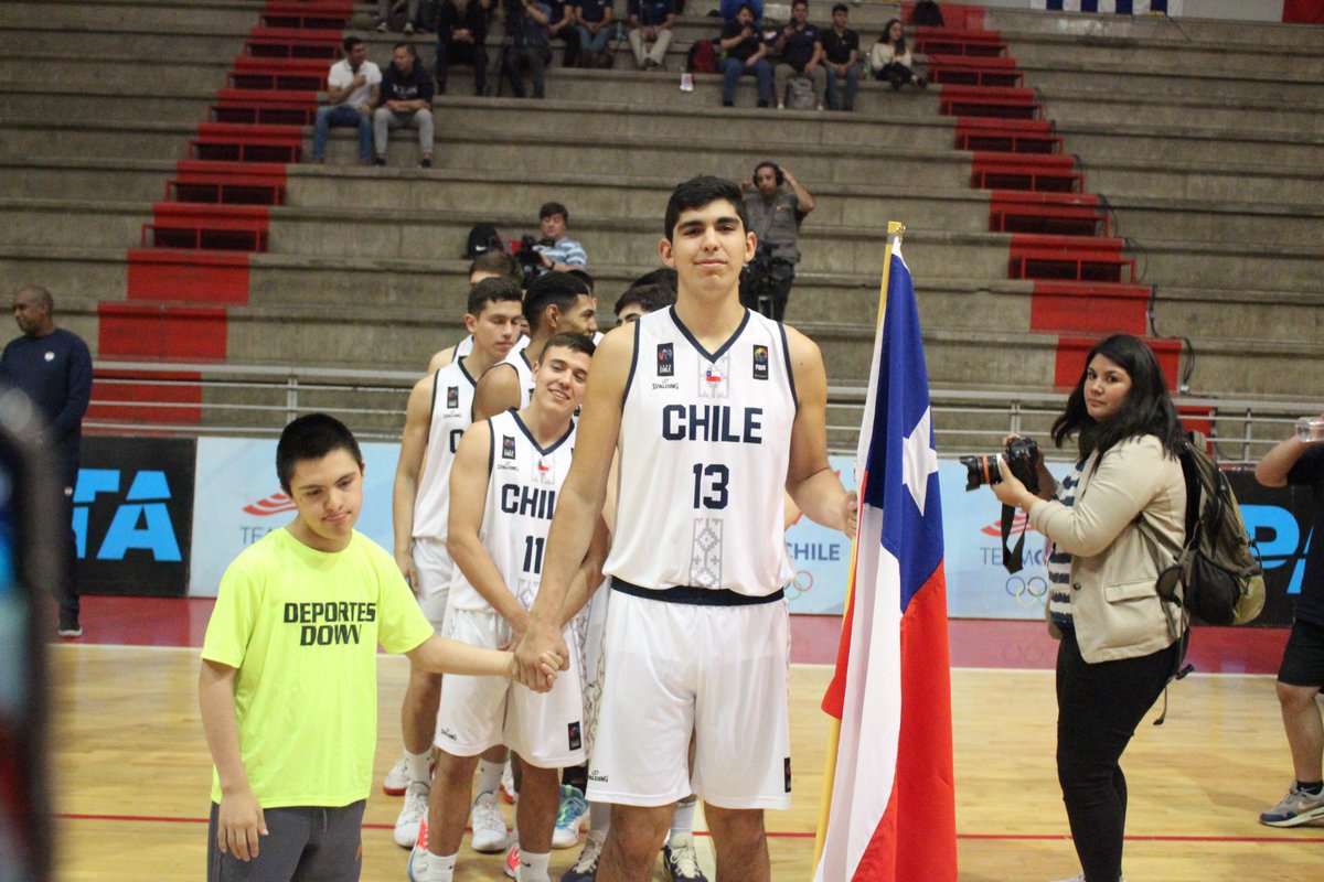 ChileFeba's tweet photo. #SudamericanoU17

📷 Compartimos postales de la emotiva inauguración que Corporación @Deportes_Down protagonizó este lunes, en el Centro de Entrenamiento Olímpico 

#LaRojaDelBasket🇨🇱 https://t.co/jGw3cm5rYB