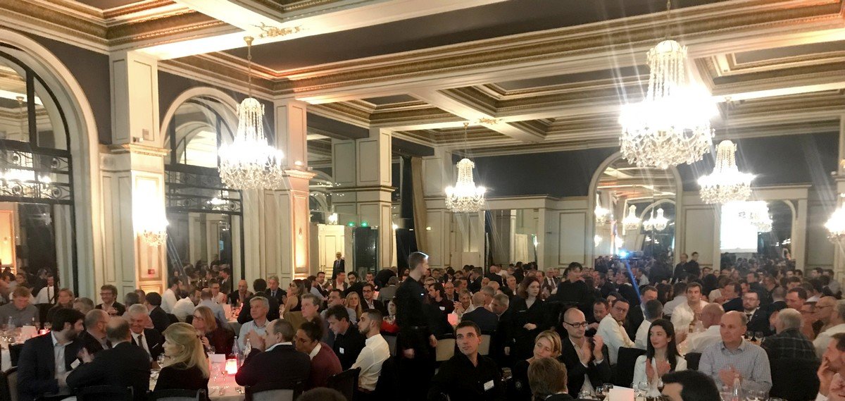 AltitudeBMWMINI's tweet photo. #WeAreAltitude❣️LOVE MINI
Invité par RAPID RTC, Altitude participait à #CONNECTdistribution au Barrière L'HERMITAGE La Baule
TRANSITION VERS L’ÉLECTRIQUE
& Focus sur les techniques DIGITALES
MINI France au top de LA CÔTE D’AMOUR DES CONSTRUCTEURS
#AutoInfos #InfoproDigital https://t.co/rvAel2qyhL
