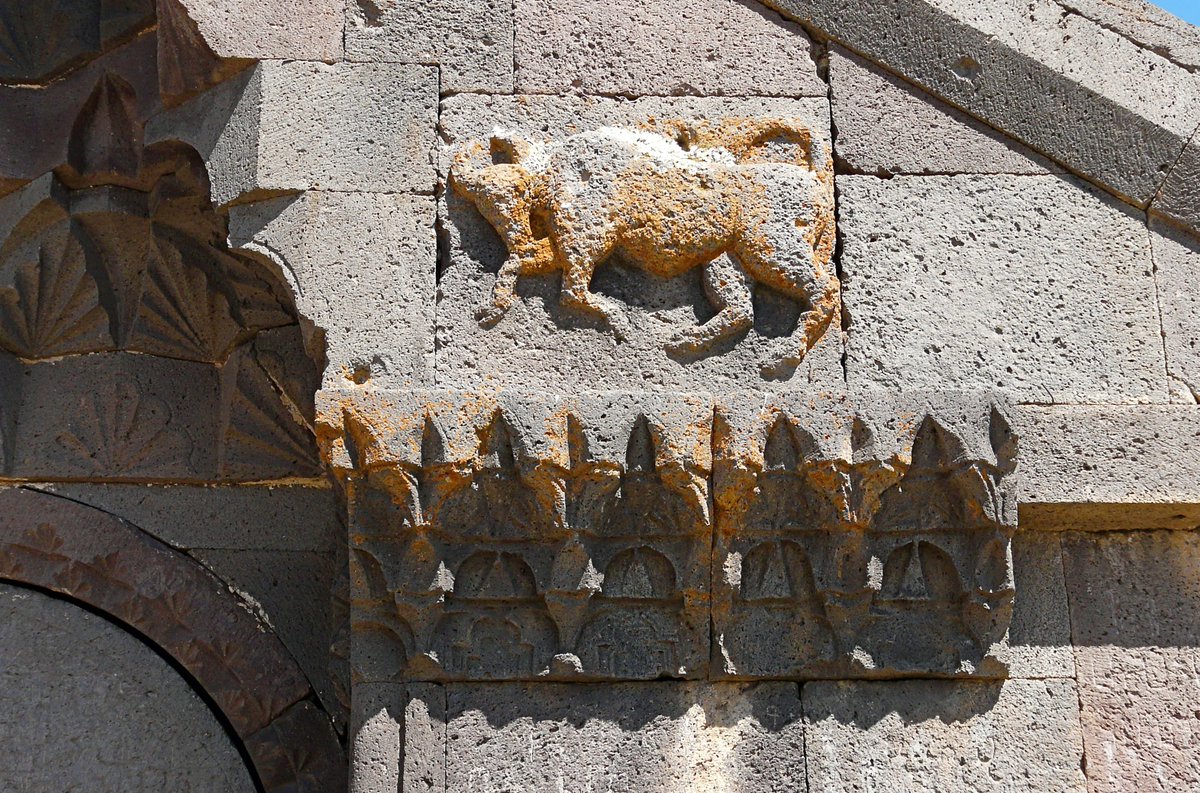 Two examples of further permutations will suffice us for now: first, muqarnas was not limited to explicitly Islamic structures. Here muqarnas is seen on the exterior of the Armenian-built Orbelian or Selim Caravanserai, built in 1332; photo by Rita Willaert via Flickr. 8/9