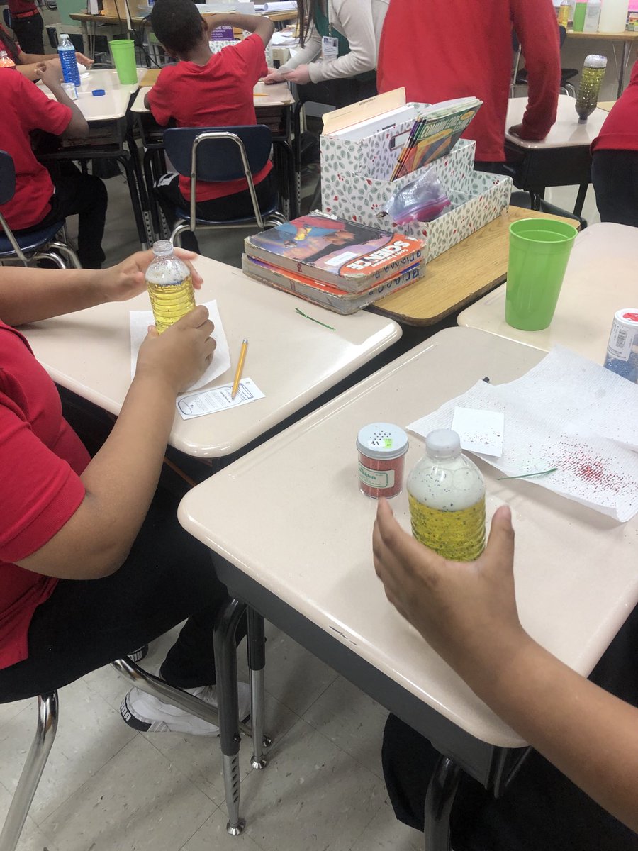 Thanks Eliza &amp; Maureen from Norwegian American Pediatric Wellness Prog. Sumner’s 5th grade had a great time creating mood jars! A great self regulation tool.⁦<a href="/CPS_Counselors/">CPS SchoolCounselors</a>⁩ ⁦<a href="/ChiPubSchools/">CPS - Chicago Public Schools</a>⁩