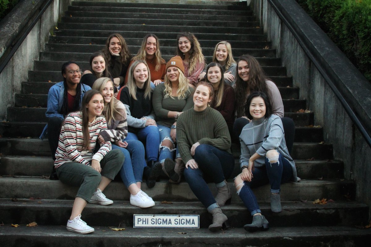 PhiSigmaSigmaLC's tweet photo. Here’s to 106 years of love and sisterhood! Happy Founders’ Day, Phi Sigma Sigma. Thank you for bringing us all together 💛💙
Once, always
・
・
・
#phisigmasigma #phisiglinfield #foundersday https://t.co/wkIkChuCxw