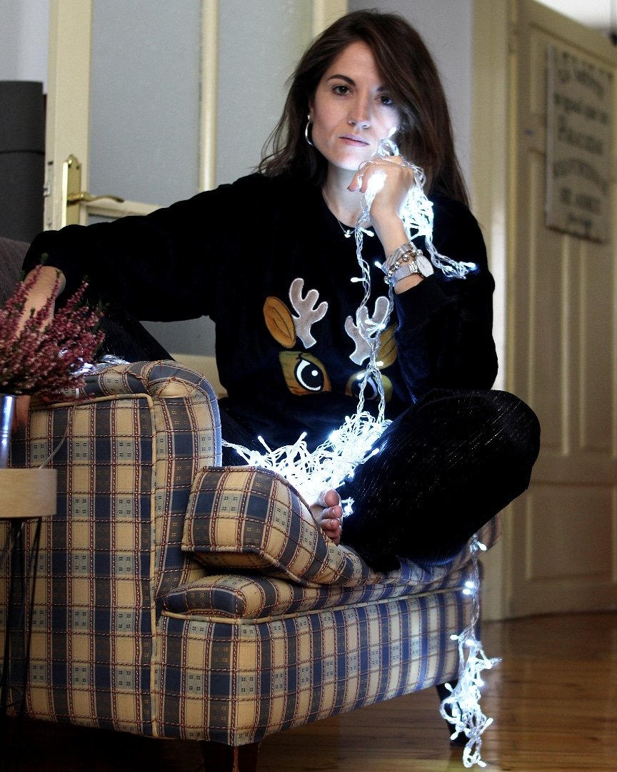 🦌🖤 <a href="/Hunkemoller/">Hunkemöller</a> 

Todas las fotografías en elmosquitoglamuroso.com/2019/11/como-e…

#look #home #black #Christmas