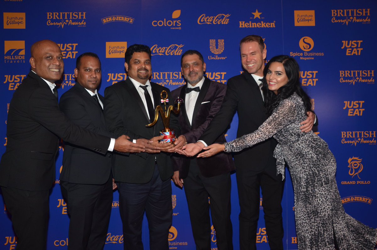 BritCurryAwards's tweet photo. @AshasManchester - congrats again! Best curry house in North West - Asha’s Manchester #cutrysoscars #bca2019 https://t.co/YzCSvVDVzO