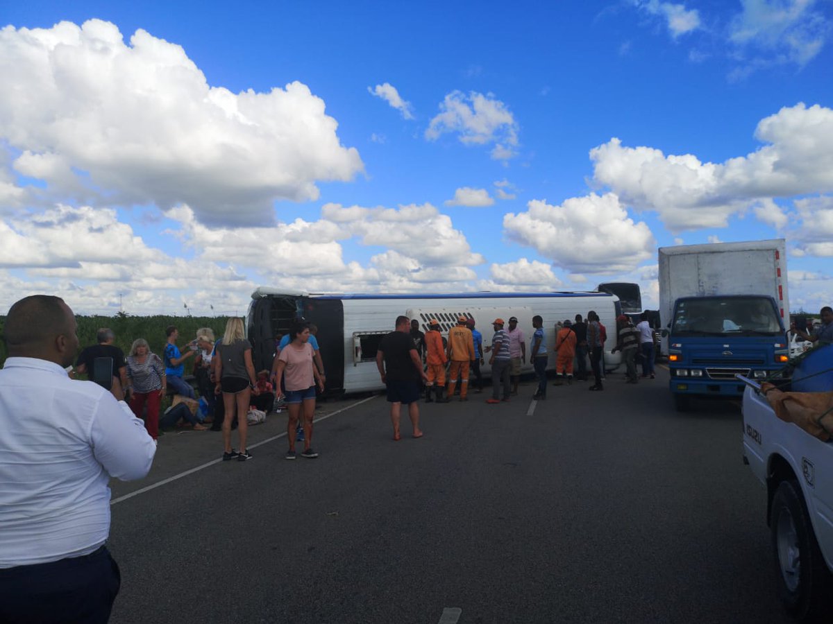 #AHORA: Clínica Cedano en Higuey, solicita de urgencia personas que hablen ruso, para apoyar al personal médico del centro de salud que asiste a los turistas heridos en choque de la Autovía del Coral.
#DL #DiarioLibre #Actualidad #AutopistadelCoral #Turistasrusos