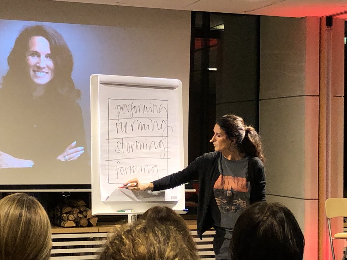 kailinds's tweet image. Elizabeth Kuylenstierna telling us @SwedbankPay and @PayEx managers about managing change. #strategydays #visby