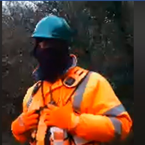 NetsNot's tweet photo. #SarahGreen bravely questioning #HS2 workers who just moved to another area of #Denham Country Park to destroy the #Wildlife Habitat NO #EcologicalMitigation https://t.co/OiAYWYX3fX Masked workers yet again We are #NVDA we post no risk to anyone's safety #HS2FastTrack2Extinction https://t.co/FkZqI6UPO3