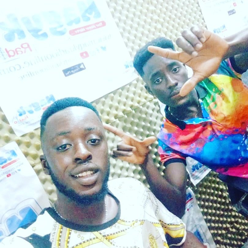 blaqqdesyna_'s tweet photo. it was great in the studio #magyk radio and TV https://t.co/9efLJVPt3w