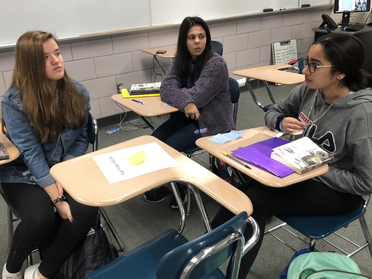 FHSEnglishCT's tweet photo. Managing conversations in book clubs is going great thanks to this simple “Play Your Post It” strategy from @teachkate ! #studentbookclubs #teachersteachingteachers #buildingreadingcommunity #FPSleadingtheway https://t.co/nCUHMVt5ha