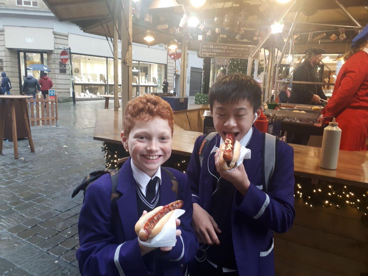 StHildasMFL's tweet image. Great trip with Year 8 to the Manchester Christmas markets today! #Germanisfun
