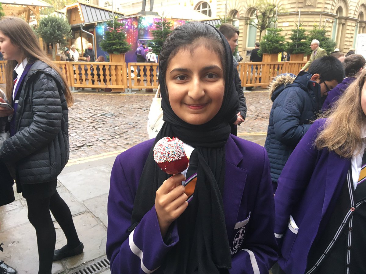 StHildasMFL's tweet image. Great trip with Year 8 to the Manchester Christmas markets today! #Germanisfun