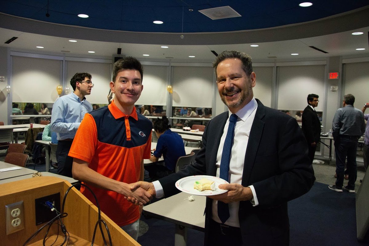 UTSA_PhyAst's tweet photo. Many congratulations are in order to all of the new Sigma Pi Sigma inductees as well as Dr. Rafael Lopez Mobilia, as he is this years honorary inductee to the chapter! Thank you to all of the family, friends, and faculty who attended! 🌠 https://t.co/TIlTaftfTp