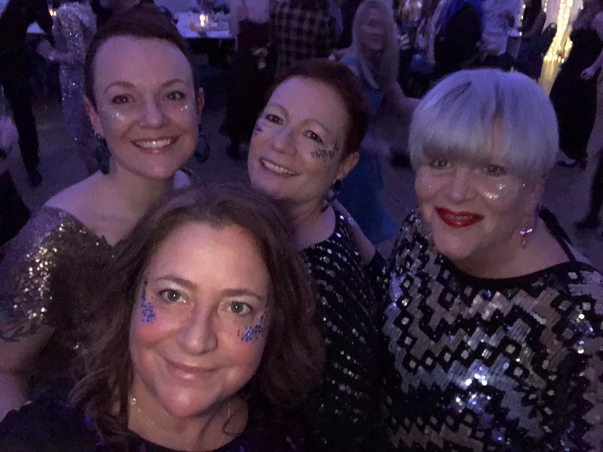 Flatterfashion's tweet photo. The Winter blog will get the full sequin update soon, but in the meantime here are a few from a fab night celebrating life and friendship #GlamAndGlitter #FlatFriends #TeamRachel https://t.co/HcPC6Eekyn