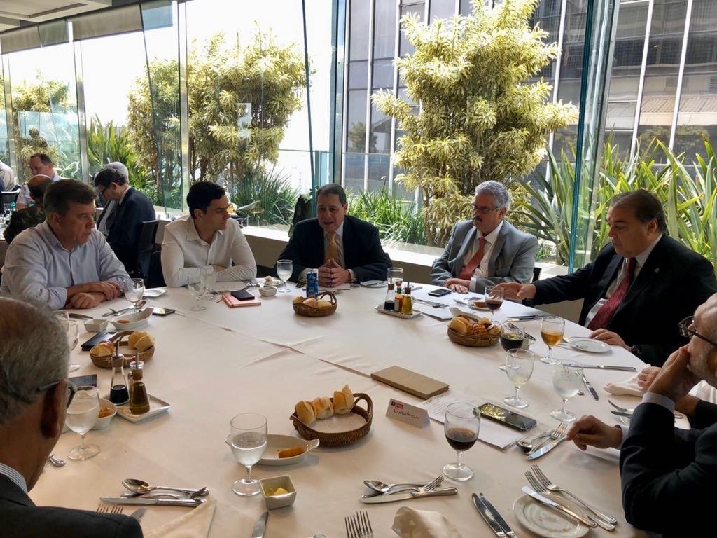 abnt_oficial's tweet photo. Participação na normalização internacional é discutida na Fiesp. Saiba mais https://t.co/88YA2MN2CV
#fiesp
#deconcic
#senai
#cosema
#cosag https://t.co/fxV6UJu83R