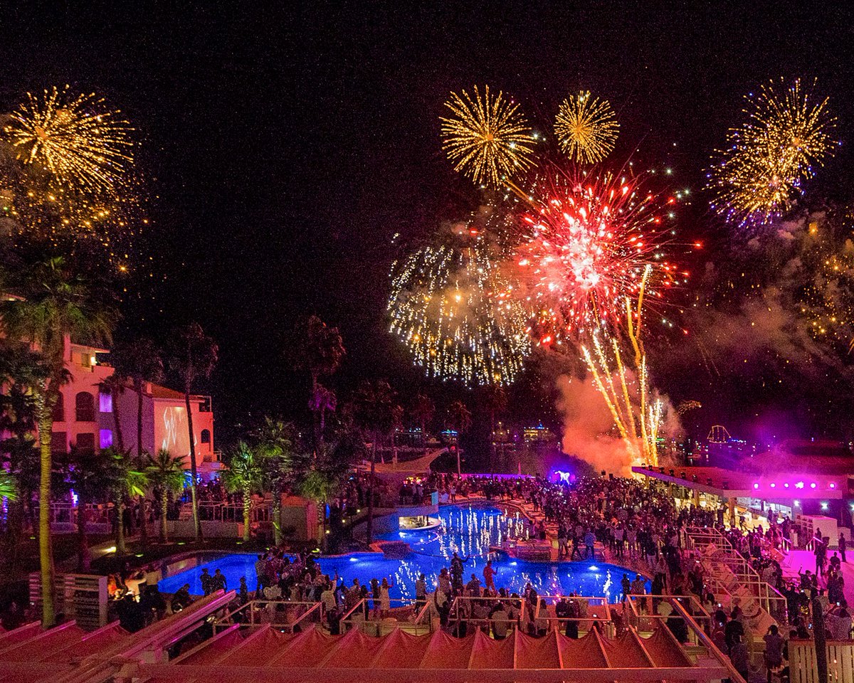 #NYE at #MECabo can only be described as the biggest and greatest party in Cabo. Celebrate 2020 with us!
ME Cabo hotel reservation: me.cabo@melia.com
Table reservation: bmi-reservation@melia.com
Tickets available on https://t.co/z9C2Lpz0s0 https://t.co/kqCQSIJ81v