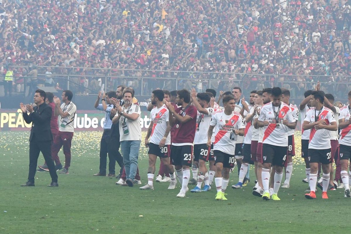 NachoScocco32ok's tweet photo. Ni la impotencia, ni la tristeza, ni la bronca del resultado van a ser mayor al orgullo que siento por este equipo, gracias muchachos por dejarlo todo y gracias a la gente por el apoyo. GRACIAS https://t.co/5cZfUM2bWL