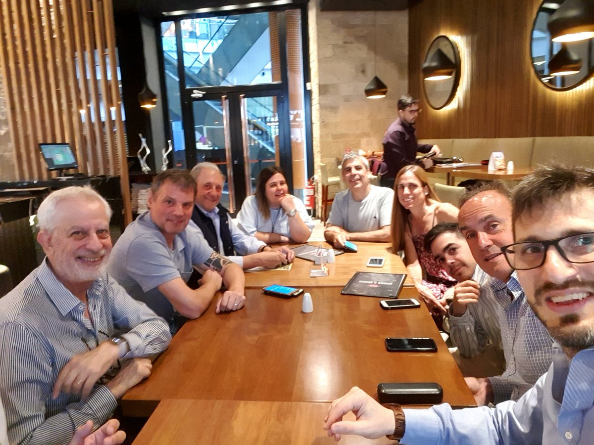ARetail_Arg's tweet photo. Reunión de trabajo @ARetail_Arg grupo exportador de alimentos para el sector minorista!!!  Por más exportaciones!!!! https://t.co/4nf0yBzSfW