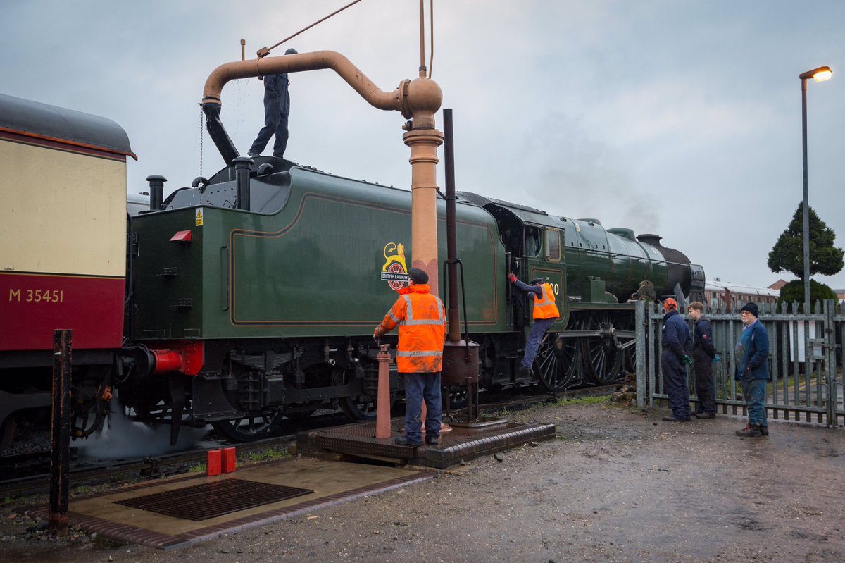 RogerGear's tweet photo. Royal Scot leaving @svrofficialsite , heading for Crewe, and earlier taking on coal and water. https://t.co/z4vrs8qysn