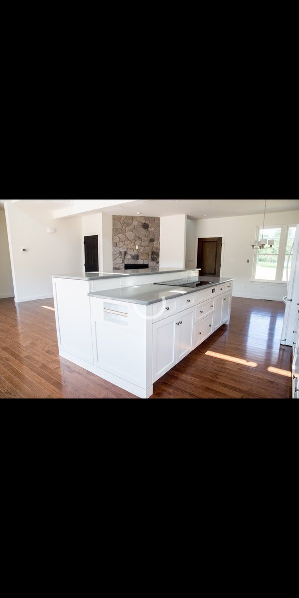 CreationCabs's tweet photo. New custom kitchen!! This was a small, simple, and unique design (see the paper towl holder on the end of the island) with lots of pull-out options and hidden goodies https://t.co/oSkx5FB6gs