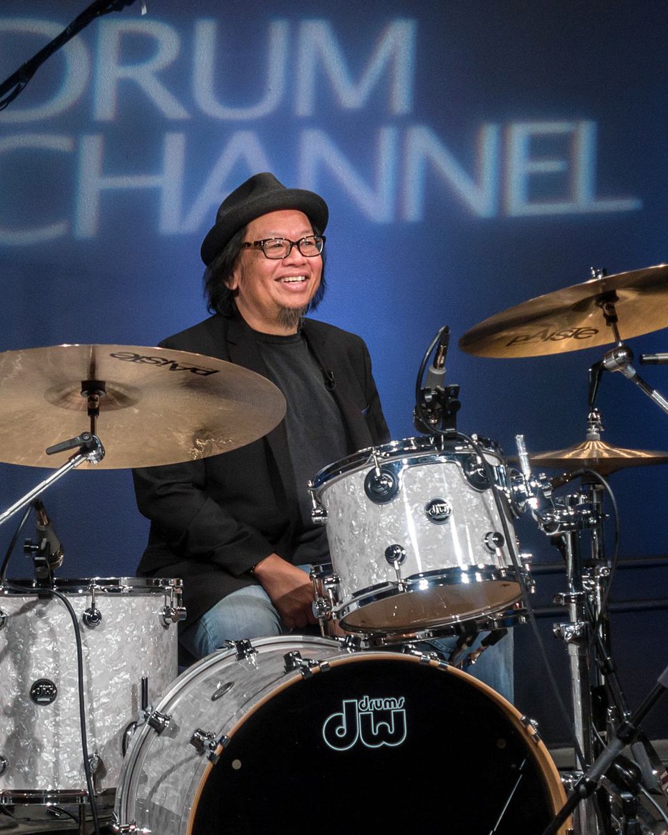 DrumChannel's tweet photo. Renowned studio musician @curtbisq (Mick Jagger, Tom Petty, Elton John) discusses  this key aspect of playing drums: finding the right balance of sounds and textures between your different limbs 🎶 https://t.co/dJoA5bcePU #groove #studiodrumming #musiceducation https://t.co/66TAzoDalp