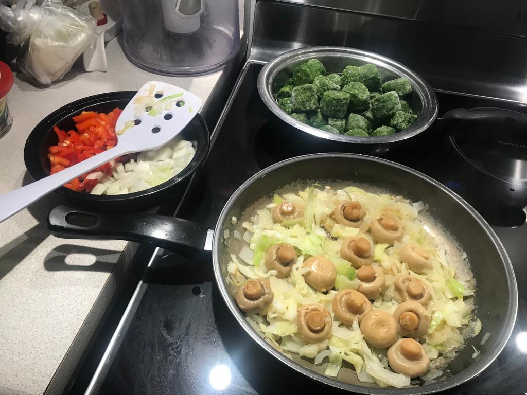 AquaMinny's tweet image. Staying Inspired .°.•.☆.•. #Mushrooms .°.☆.•
And Spinach, and Cabbage, and Chilli Peppers, and Onions too.° :) #NovemberDays 2019 
#DreamosphereBlog