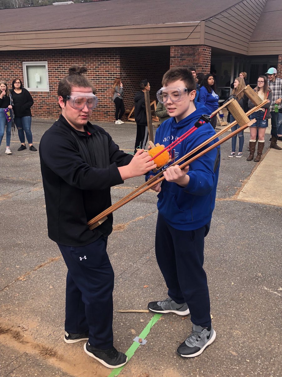 828Principal's tweet photo. The “concussion” ready for #pumpkin #chunkin #2019. https://t.co/sHRghSM0Yj
