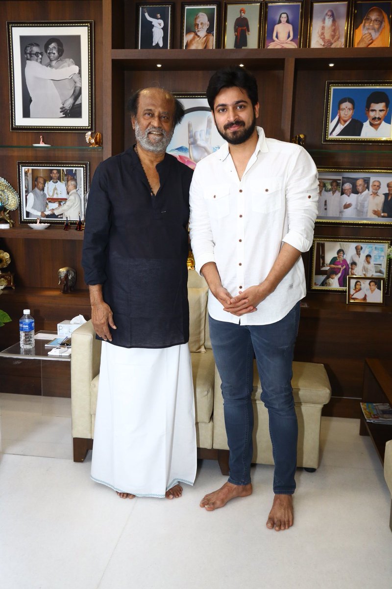 Filmi Street (@filmistreet) on Twitter photo ரஜினிகாந்த் அவர்களிள் பாராட்டைப் பெற்ற #தனுசுராசிநேயர்களே பட டீசர்
#SuperstarRajinikanth watched the teaser of #DhanusuRaasiNeyargalae and appreciated the team #DRNFromDec6
<a href="/iamharishkalyan/">Harish Kalyan</a> <a href="/isanjaybharathi/">Sanjay Bharathi</a> <a href="/Gokulam_Movies/">Sree Gokulam Movies</a> <a href="/DoneChannel1/">Done Channel</a> ரஜினிகாந்த் அவர்களிள் பாராட்டைப் பெற்ற #தனுசுராசிநேயர்களே பட டீசர்
#SuperstarRajinikanth watched the teaser of #DhanusuRaasiNeyargalae and appreciated the team #DRNFromDec6
<a href="/iamharishkalyan/">Harish Kalyan</a> <a href="/isanjaybharathi/">Sanjay Bharathi</a> <a href="/Gokulam_Movies/">Sree Gokulam Movies</a> <a href="/DoneChannel1/">Done Channel</a>