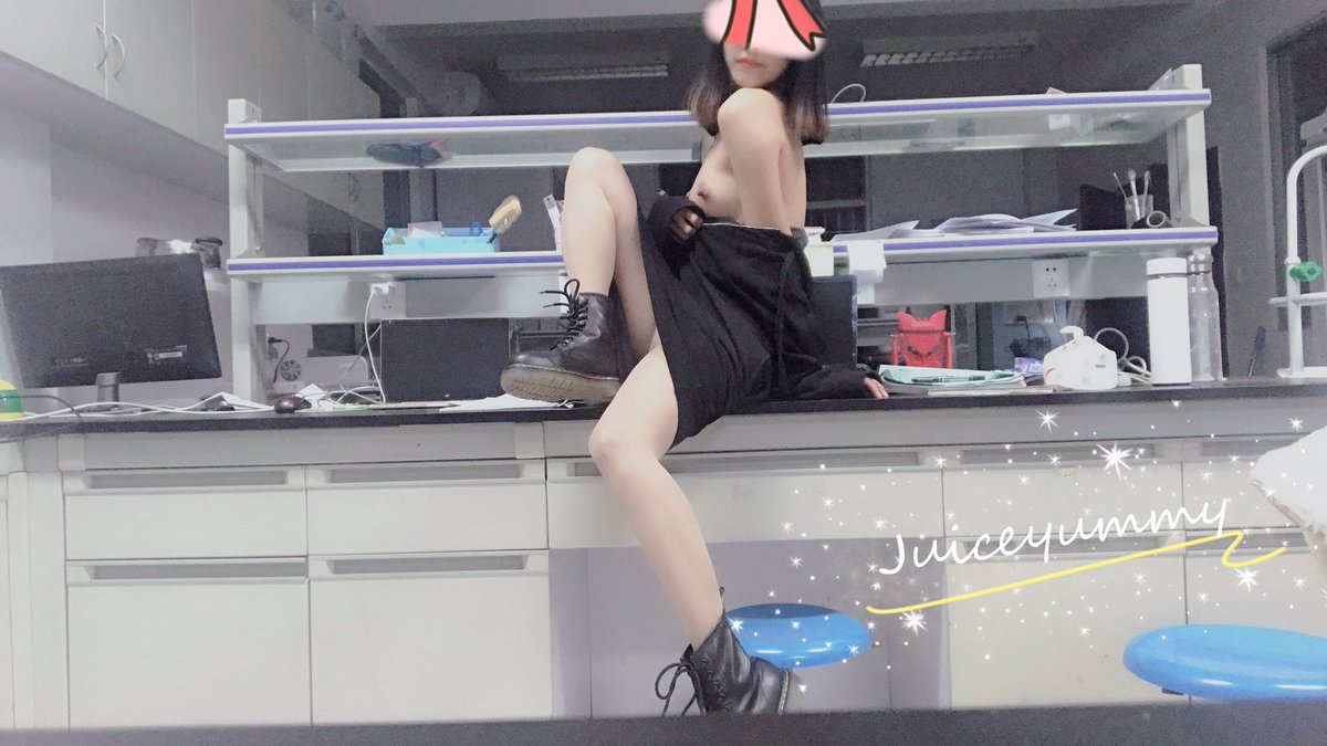 Juiceyummy2's tweet photo. 2819/11/27
不快乐的一天
所以上推更新一下睡觉
晚安🌙 https://t.co/vg4BUj2iN2