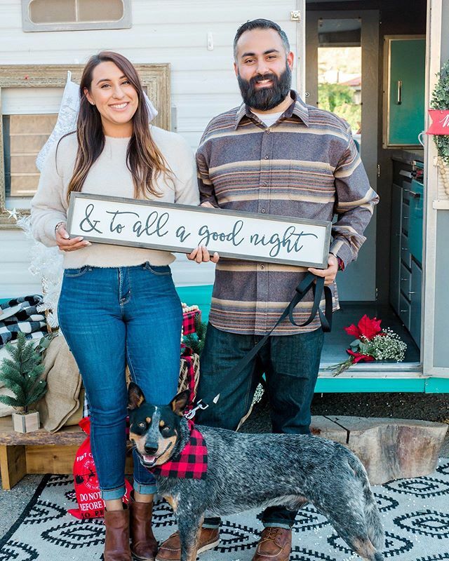 duffy_LiNn's tweet photo. Trailer Minis are finally coming to a close... so I couldn’t help myself with one more picture because ummm hello “Smokey” is smiling at me and I’m all about Heeler Pups 🥰🐶!! Models: @notesbycin &amp; Fam https://t.co/qDSsHUXoUF