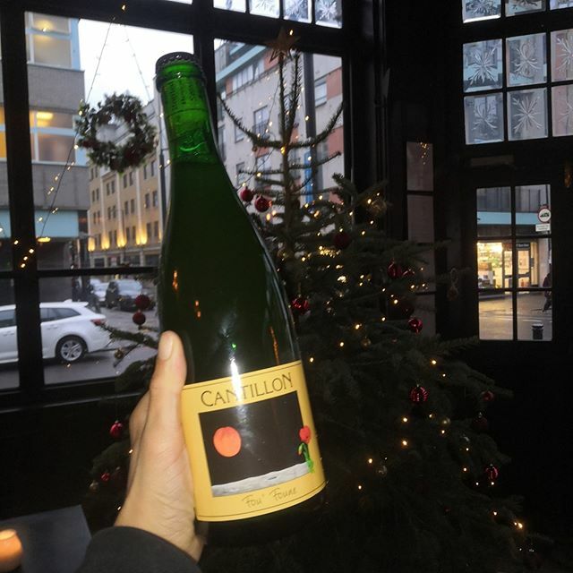 We thought we'd kick the XMAS season with some lambic! The best nonetheless! 
We have an extremely limited of @brasseriecantillonofficiel Fou Foune !

We have been massive fans of the brewery  for a long time and are super excited to share this with you! *
*
*
*
*
*

#beerbe…
