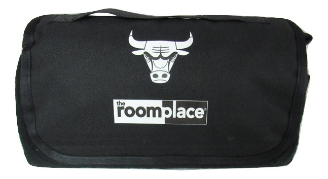 embll's tweet image. Great to be involved with @chicagobulls and Pacific Garden Mission to serve the homeless this Thanksgiving.