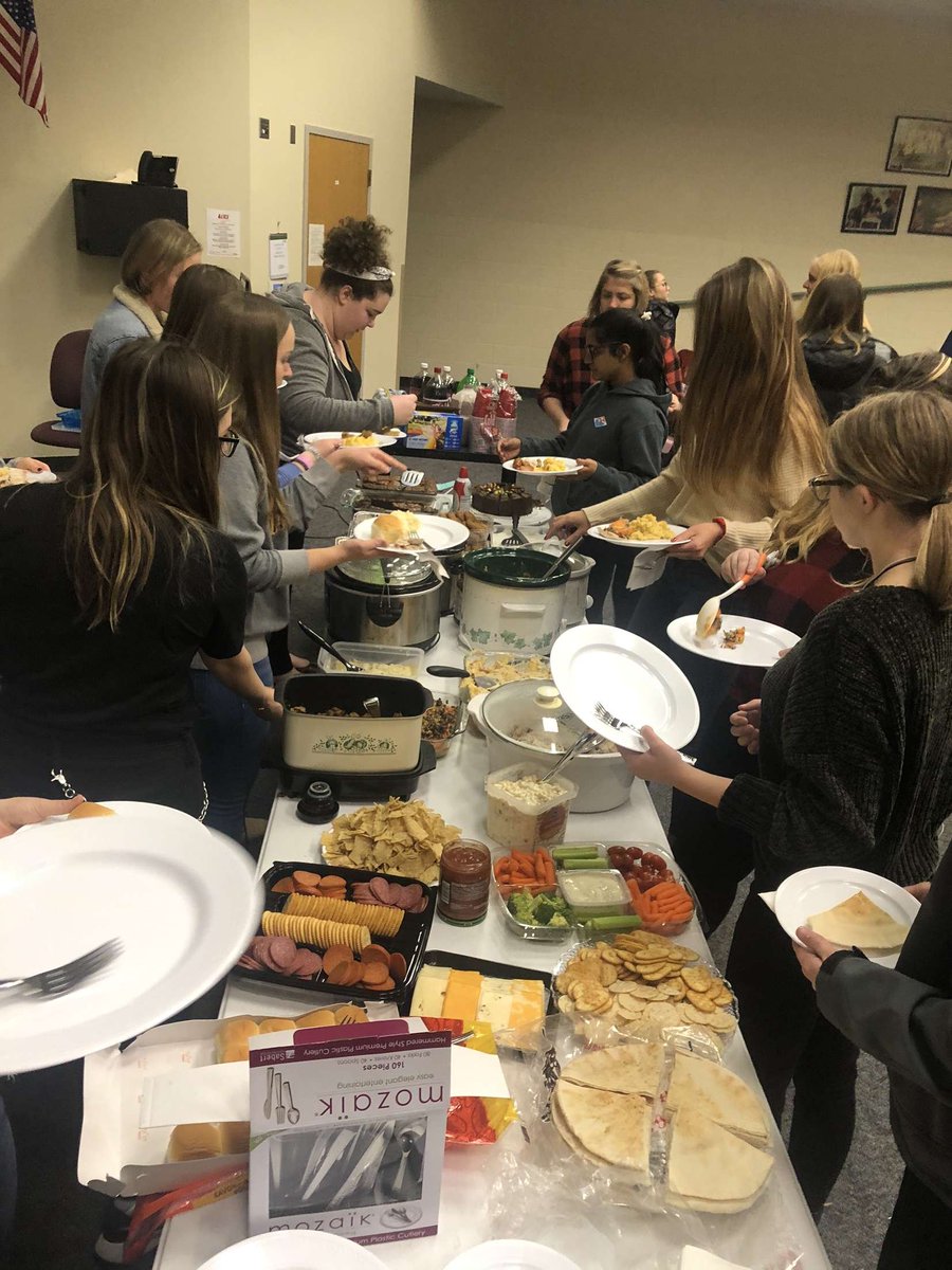 ibclarkston's tweet photo. Our IB students had an amazing time at the annual IB Thanksgiving!! https://t.co/9TxAKG3YSP