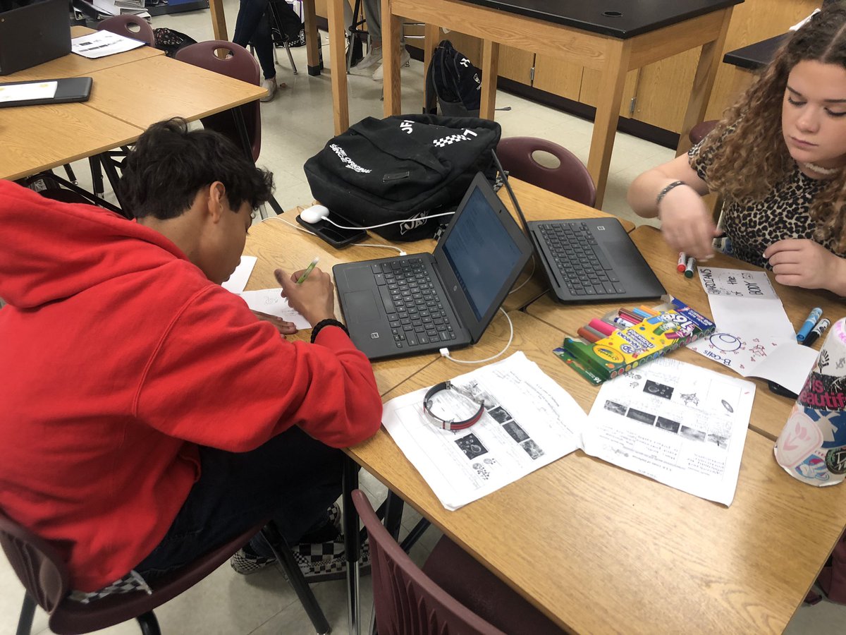 cv_biomed's tweet image. Year 1 making children&apos;s books about the invasion of a pathogen in the body. #learningbycreating