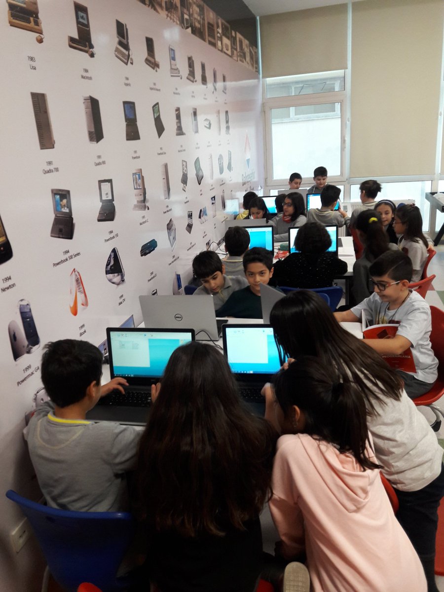 usengulleyla's tweet image. Geleceğin yazılımcıları @elazigbahcsehir kampüsünde yetişiyor 🤖 @harun_yildiran  @burgencay  #smallbasic #bkcoding