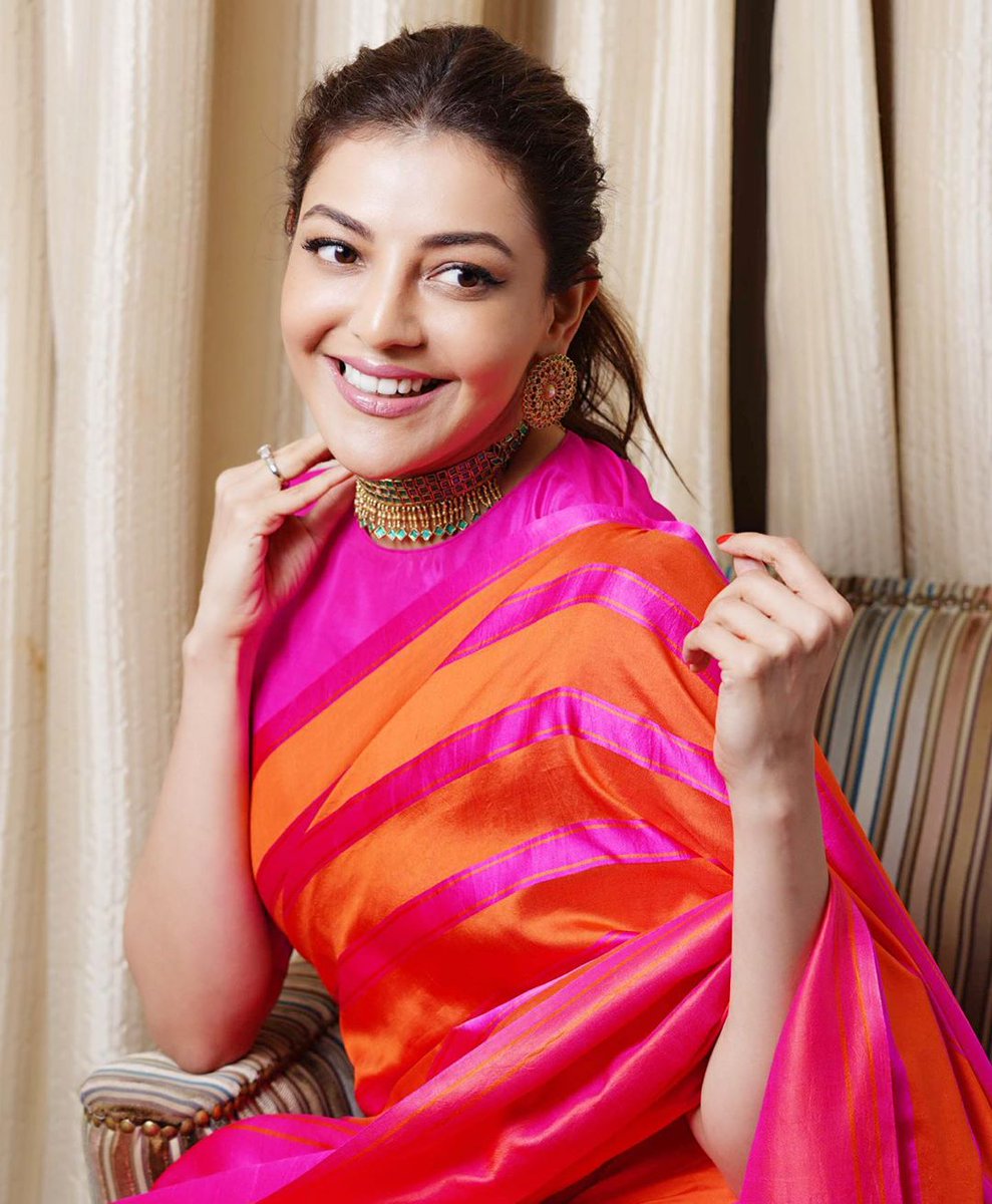 Movieupdates69's tweet photo. #KajalAggarwal looks ultra gorgeous in this ethnic number. #Kajal #Comali100Days @MsKajalAggarwal ❤️ https://t.co/ntAW5UDUIx