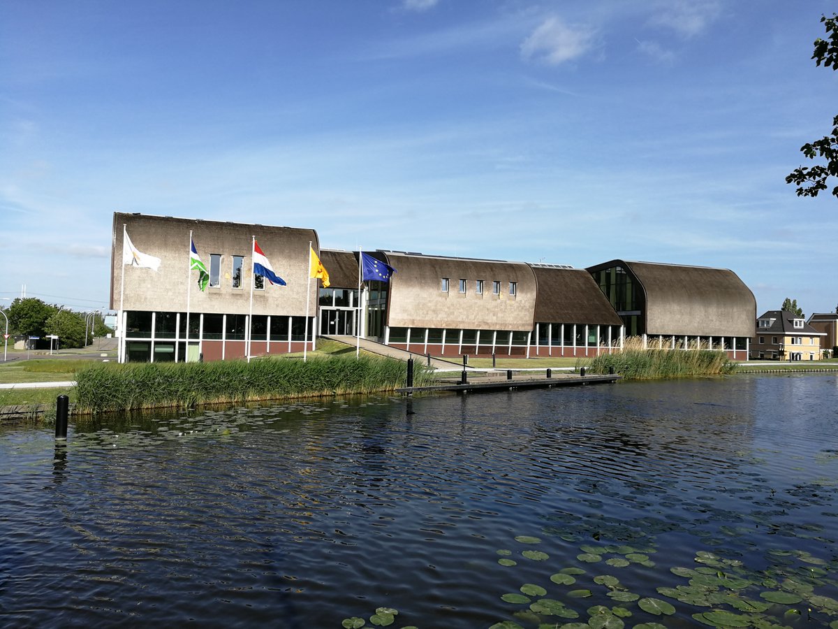 #vacature: 1x Beleidsmedewerker Ruimtelijke Ordening en 2 x  (senior) Beleidsmedewerker Ruimtelijke Ordening gezocht! 
Onze ideale kandidaten zijn gedreven, praten makkelijk en hebben goede vakinhoudelijke kennis. Iets voor jou? Kijk voor meer info op middendelfland.nl/over-bestuur/v…