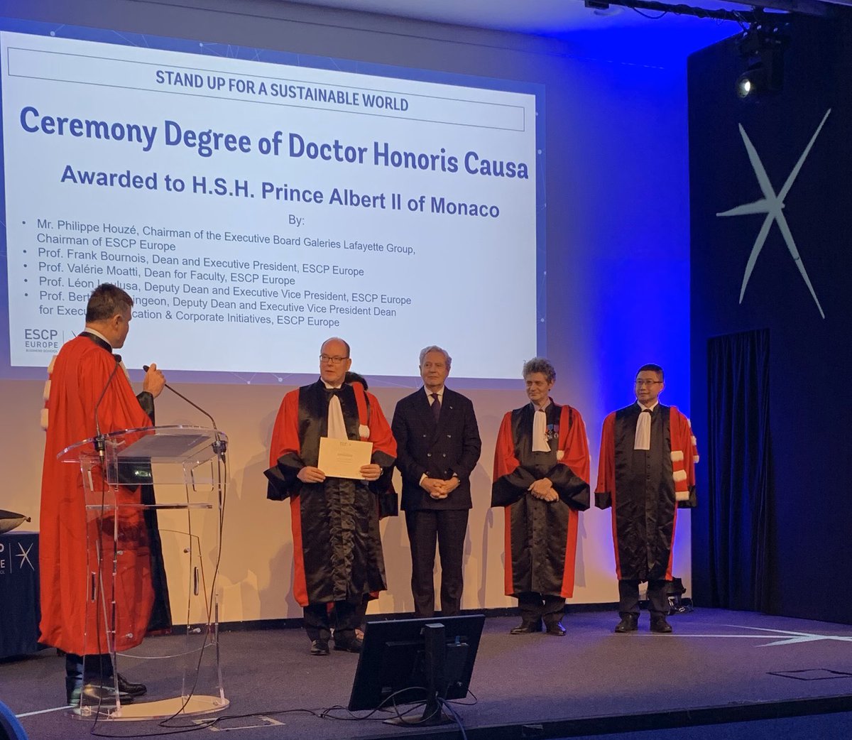 ESCP_bs's tweet photo. .@bournois : « It is a great honour for #ESCP to award the title of Doctor Honoris Causa to H.S.H Prince Albert II of Monaco in recognition of his commitment for #SustainableDevelopment as well as the actions of @FPA2 » @GvtMonaco #ESCPPrinceAlbertII https://t.co/G827YzHup0